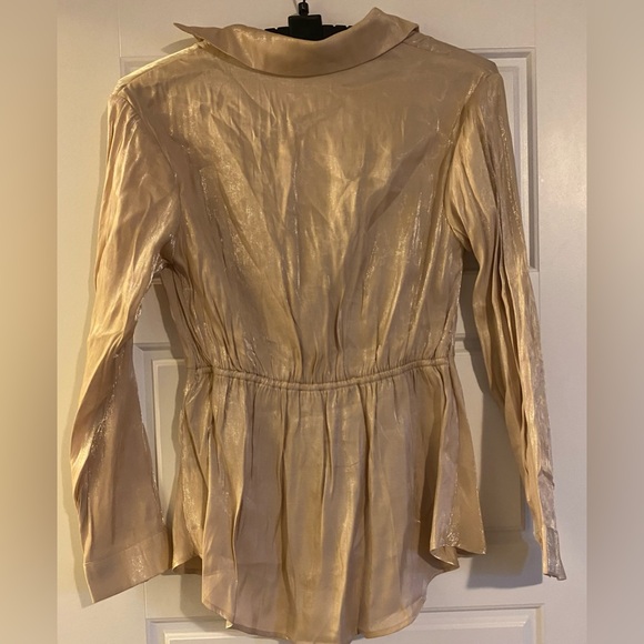 BNWT AEOM Women's cream shimmering Twist
Top Blouse Long Sleeve Size L - Picture 2 of 8